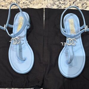 CHANEL Baby Blue leather  CC Toe-Post Slingback Sandals